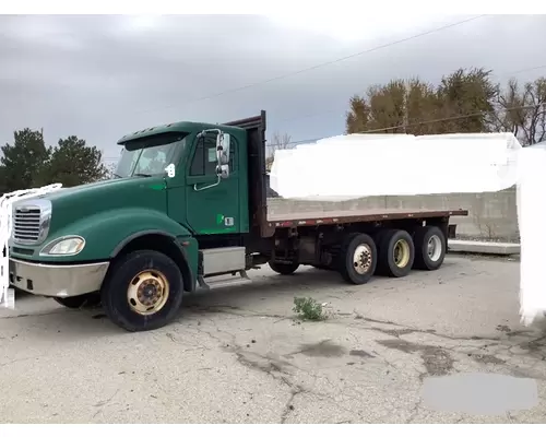 FREIGHTLINER Columbia CL12084ST Vehicle For Sale