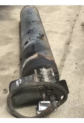 FREIGHTLINER Columbia  Air Tank