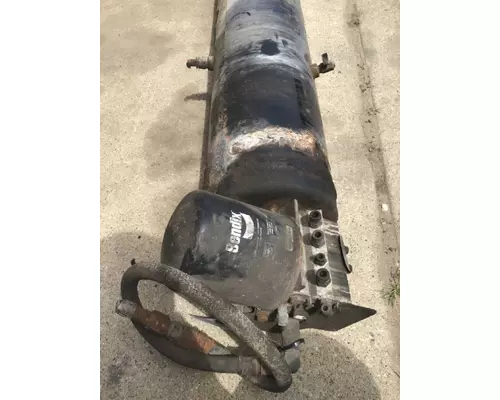 FREIGHTLINER Columbia  Air Tank