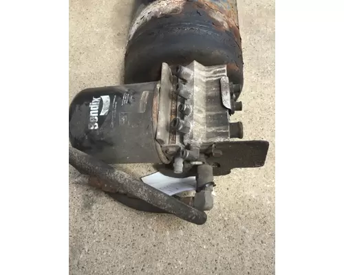FREIGHTLINER Columbia  Air Tank