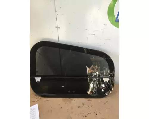 FREIGHTLINER Columbia  Back Glass
