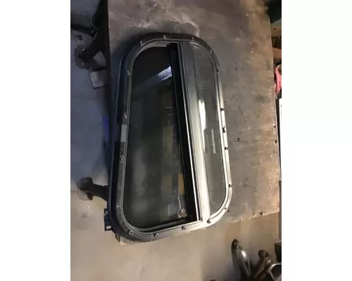 FREIGHTLINER Columbia  Back Glass