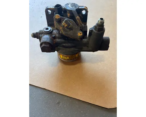 FREIGHTLINER Columbia  Fuel Filter Base