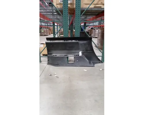 FREIGHTLINER Columbia  Skirt