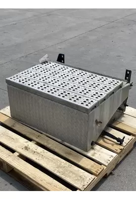 FREIGHTLINER Columbia Battery Box