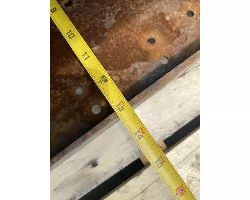 FREIGHTLINER Columbia Battery Box