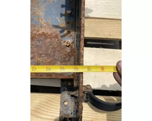 FREIGHTLINER Columbia Battery Box