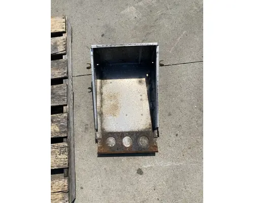 FREIGHTLINER Columbia Battery Box