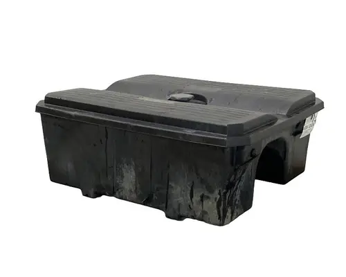 FREIGHTLINER Columbia Battery Box