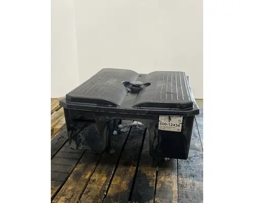 FREIGHTLINER Columbia Battery Box