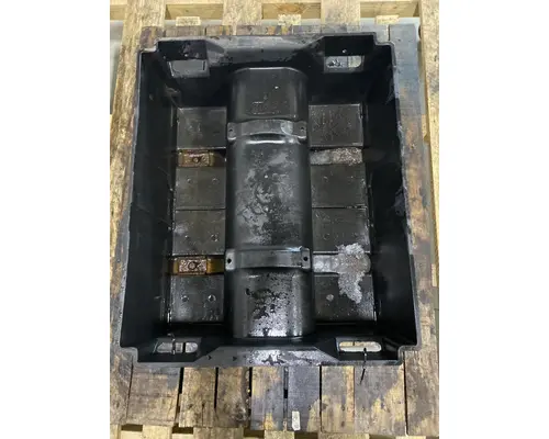 FREIGHTLINER Columbia Battery Box