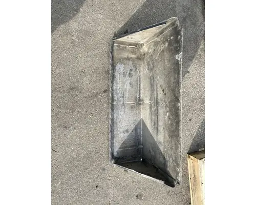 FREIGHTLINER Columbia Battery Box