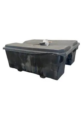 FREIGHTLINER Columbia Battery Box