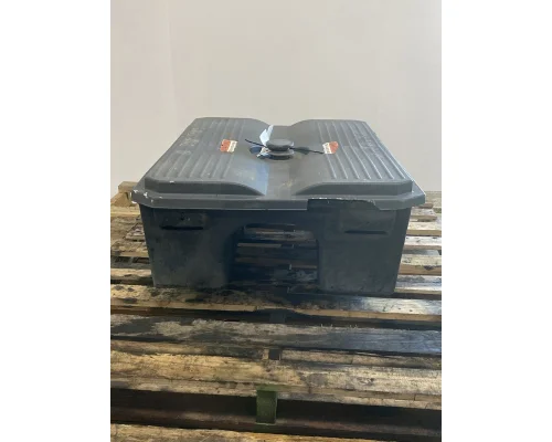 FREIGHTLINER Columbia Battery Box