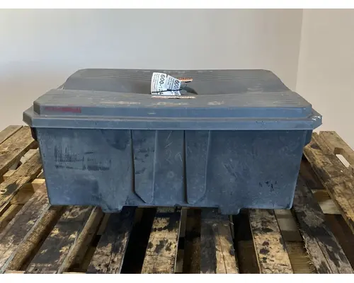 FREIGHTLINER Columbia Battery Box