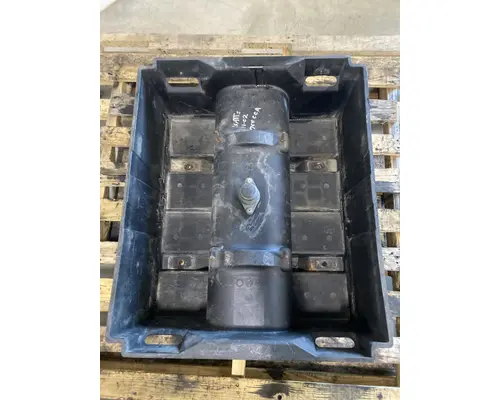 FREIGHTLINER Columbia Battery Box