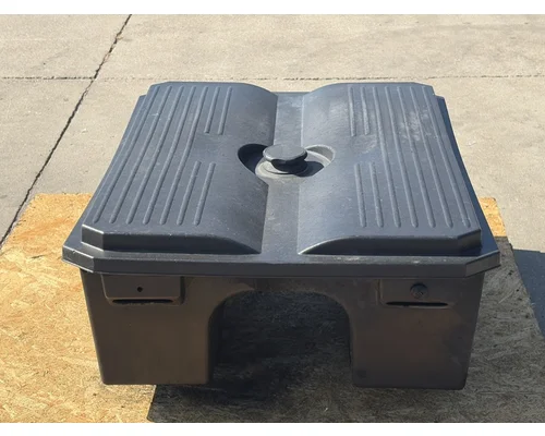 FREIGHTLINER Columbia Battery Box