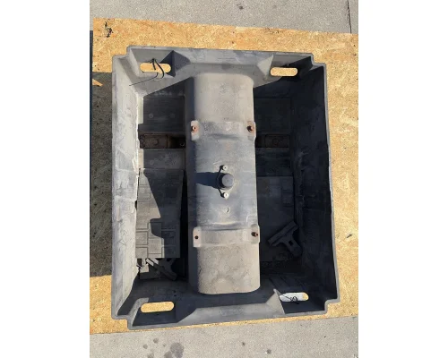 FREIGHTLINER Columbia Battery Box