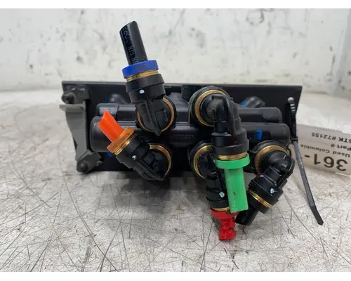 FREIGHTLINER Columbia Brake Proportioning Valve