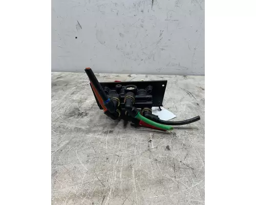 FREIGHTLINER Columbia Brake Proportioning Valve