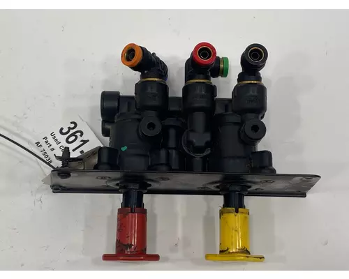 FREIGHTLINER Columbia Brake Proportioning Valve