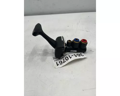 FREIGHTLINER Columbia Brake Proportioning Valve