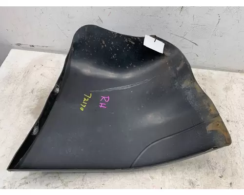 FREIGHTLINER Columbia Bumper End Cap