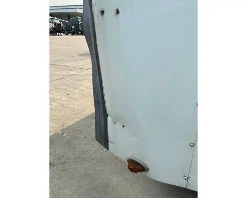 FREIGHTLINER Columbia Cab