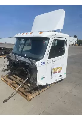 FREIGHTLINER Columbia Cab