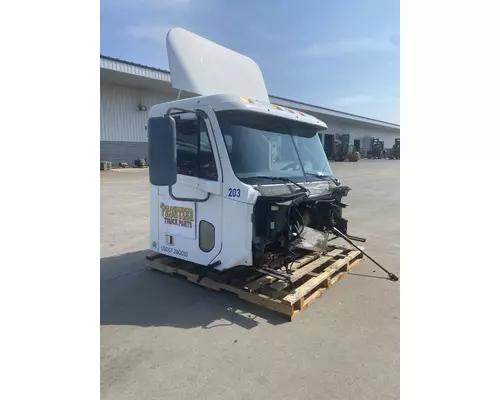 FREIGHTLINER Columbia Cab