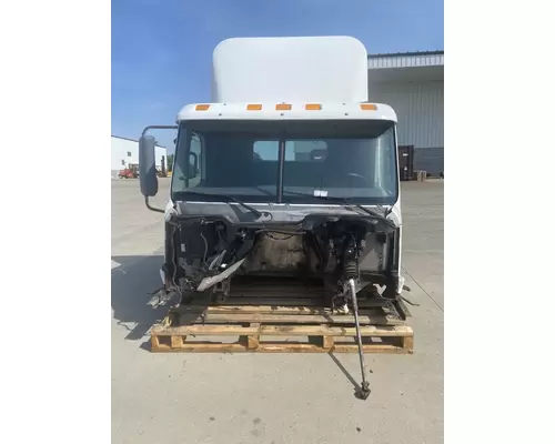 FREIGHTLINER Columbia Cab