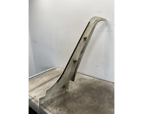 FREIGHTLINER Columbia Cab