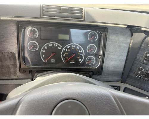FREIGHTLINER Columbia Cab