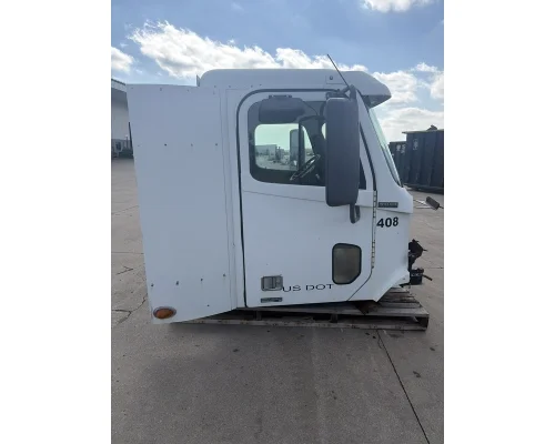 FREIGHTLINER Columbia Cab