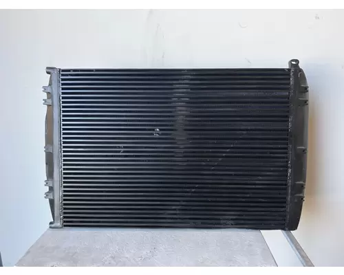 FREIGHTLINER Columbia Charge Air Cooler (ATAAC)
