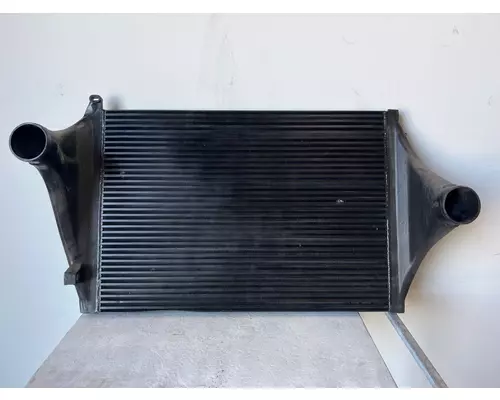 FREIGHTLINER Columbia Charge Air Cooler