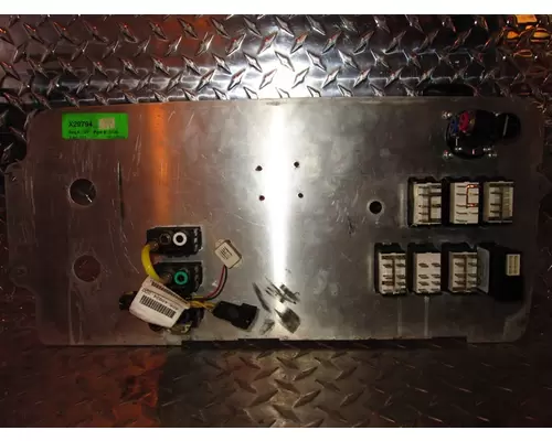 FREIGHTLINER Columbia Dash  Console Switch