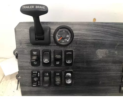 FREIGHTLINER Columbia Dash  Console Switch