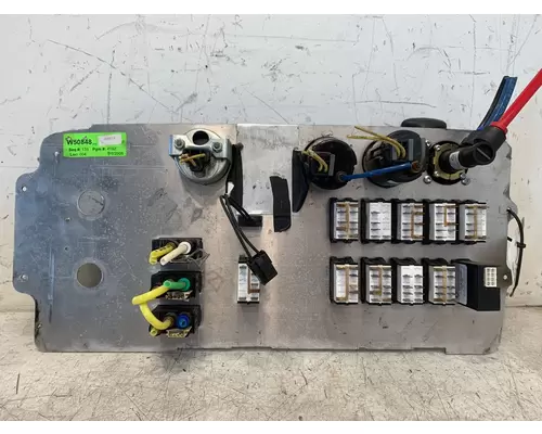 FREIGHTLINER Columbia Dash  Console Switch