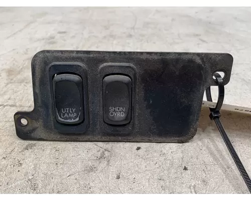 FREIGHTLINER Columbia Dash  Console Switch
