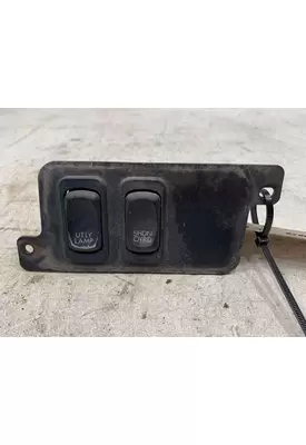 FREIGHTLINER Columbia Dash / Console Switch