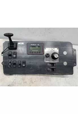 FREIGHTLINER Columbia Dash / Console Switch