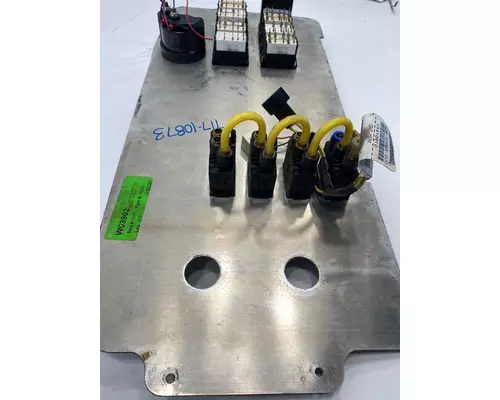 FREIGHTLINER Columbia Dash  Console Switch