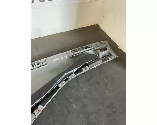 FREIGHTLINER Columbia Dash Panel