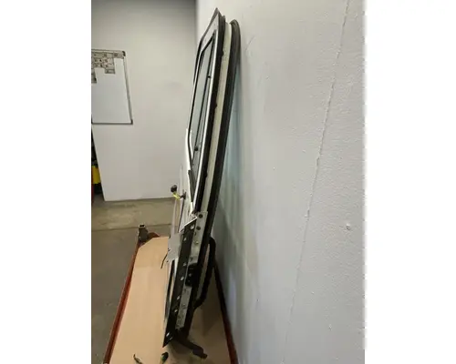 FREIGHTLINER Columbia Door Assembly, Front