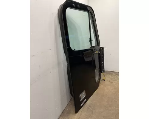 FREIGHTLINER Columbia Door