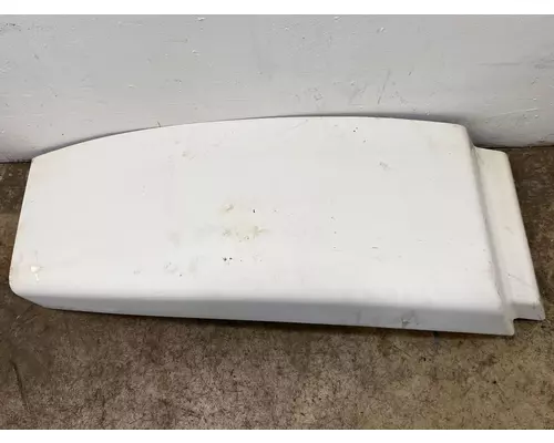 FREIGHTLINER Columbia Fender Extension