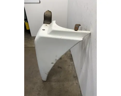 FREIGHTLINER Columbia Fender Extension