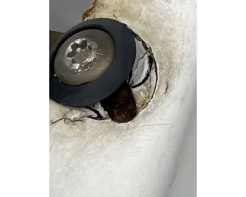 FREIGHTLINER Columbia Fender Extension