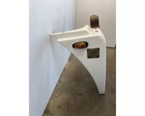 FREIGHTLINER Columbia Fender Extension